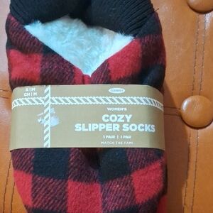 Old Navy Red and Black Checkered Slipper Socks